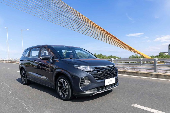 Hyundai Custin chính thức ra mắt tại Hyundai Vinh Nghệ An